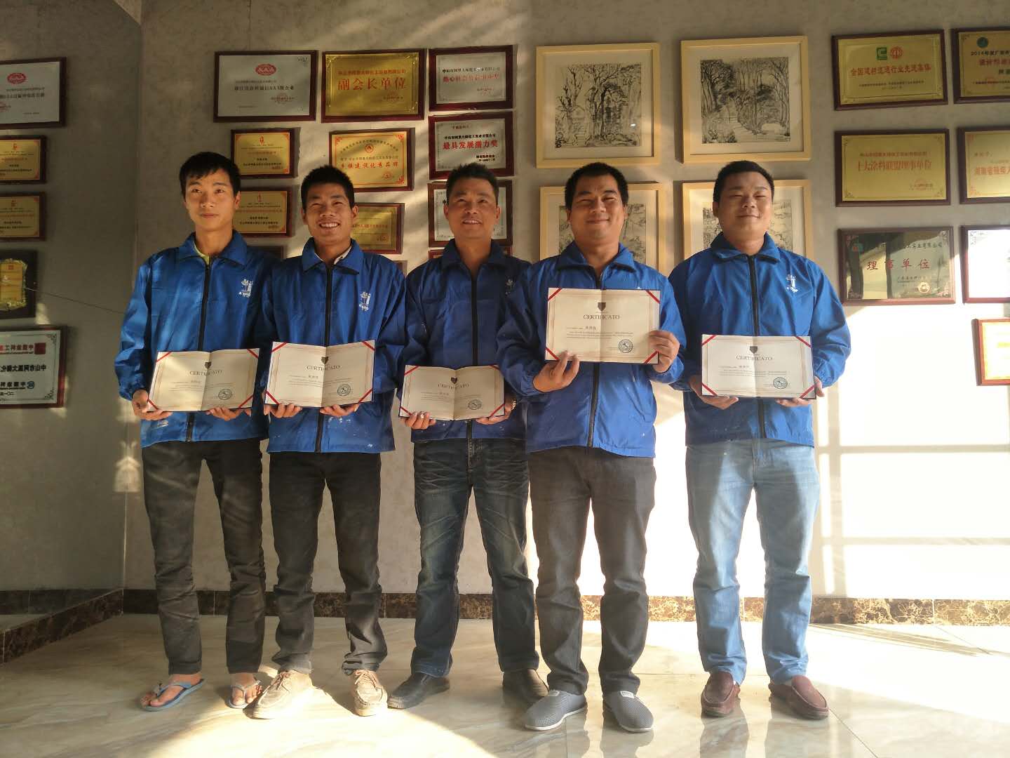 GIOVANNI喬瓦尼藝術(shù)涂料十期藝術(shù)涂裝工藝培訓(xùn)圓滿(mǎn)結(jié)束