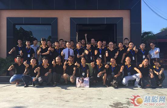 慧聰涂料網(wǎng)訊：GIOVANNI喬瓦尼藝術(shù)涂料七期藝術(shù)涂裝工藝培訓圓滿落幕