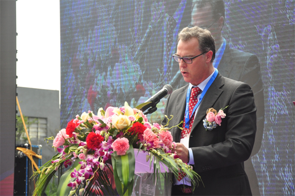 意大利TASSANI全球執(zhí)行總裁Mr.Luigi Vignolo致辭 意大利TASSANI全球執(zhí)行總裁Mr.Luigi Vignolo致辭