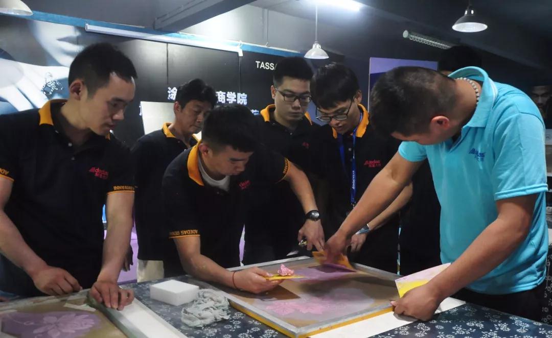 喬瓦尼藝術(shù)涂料 喬瓦尼藝術(shù)涂料